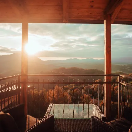 아파트 Skyview Dezno Makole