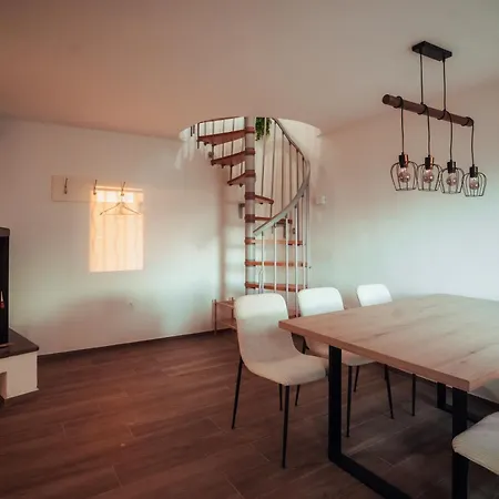 아파트 Skyview Dezno