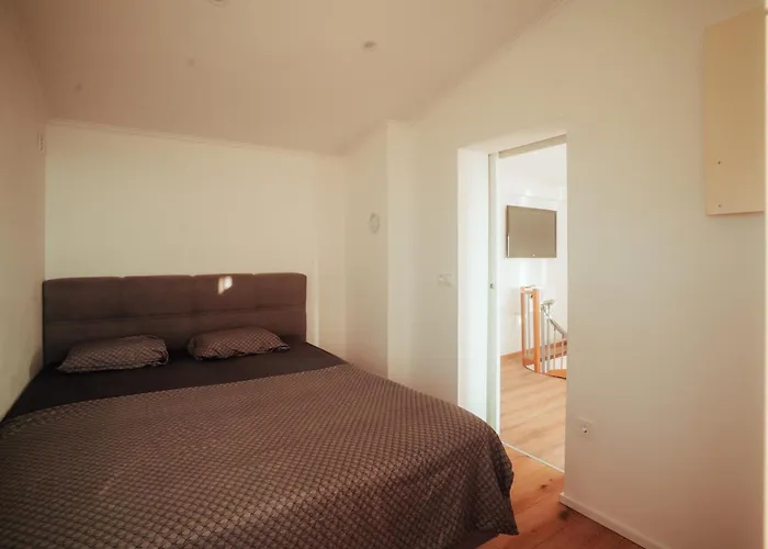 Skyview Dezno דירה